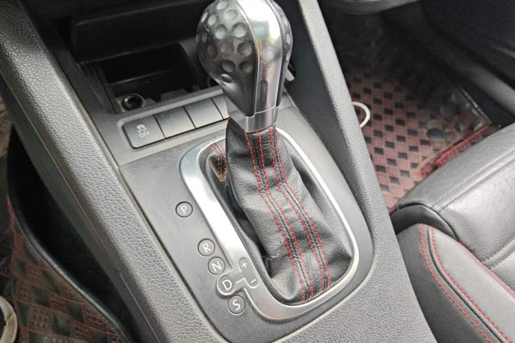 Used Volkswagen Scirocco 2013 2.0 TSI GTS Gear Lever
