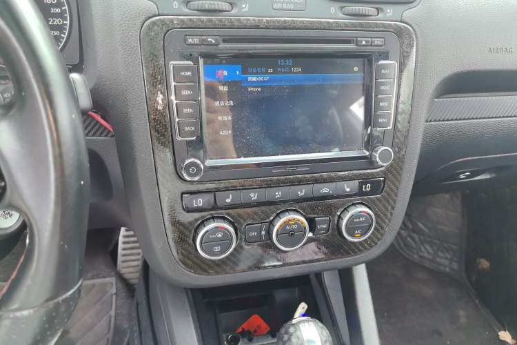 Used Volkswagen Scirocco 2013 2.0 TSI Million-Mile Edition Audio And AC Panel