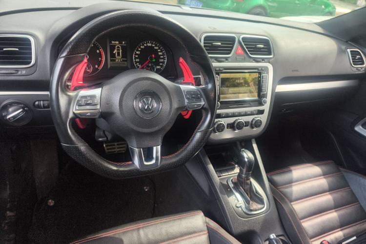 Used Volkswagen Scirocco 2013 2.0 TSI Million-Mile Edition Center Console