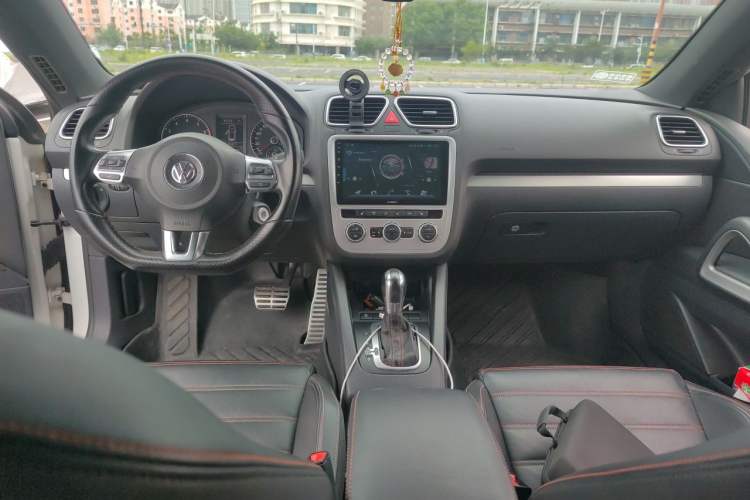 Used Volkswagen Scirocco 2013 2.0 TSI Million-Mile Edition Center Console