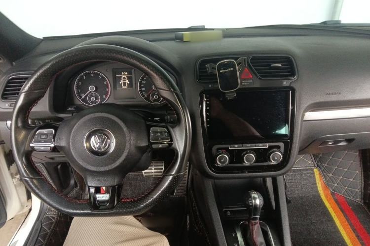 Used Volkswagen Scirocco 2013 1.4TSI GTS Center Console