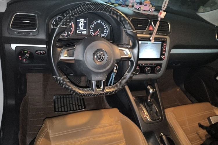 Used Volkswagen Scirocco 2013 1.4TSI GTS Center Console