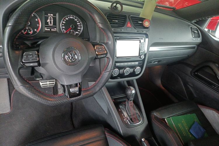 Used Volkswagen Scirocco 2013 2.0 TSI Million-Mile Edition Center Console