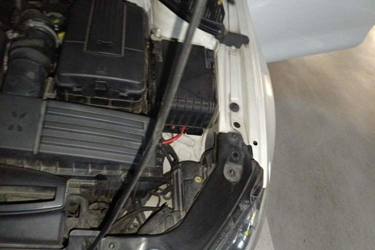Used Volkswagen Scirocco  Engine Bay Left