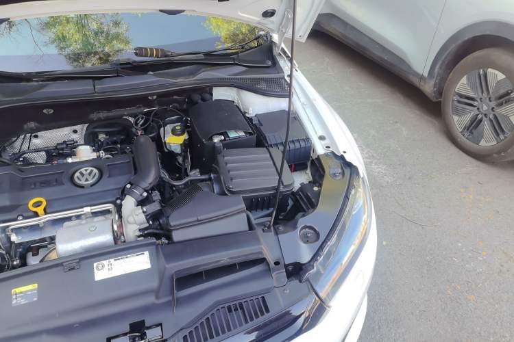 Used Volkswagen Scirocco 2013 1.4TSI GTS Engine Bay Left