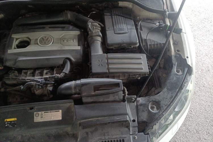 Used Volkswagen Scirocco 2013 2.0 TSI Million-Mile Edition Engine Bay Left