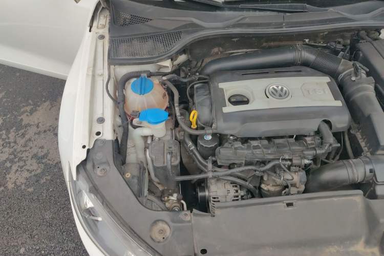 Used Volkswagen Scirocco 2013 2.0 TSI Million-Mile Edition Engine Bay Right