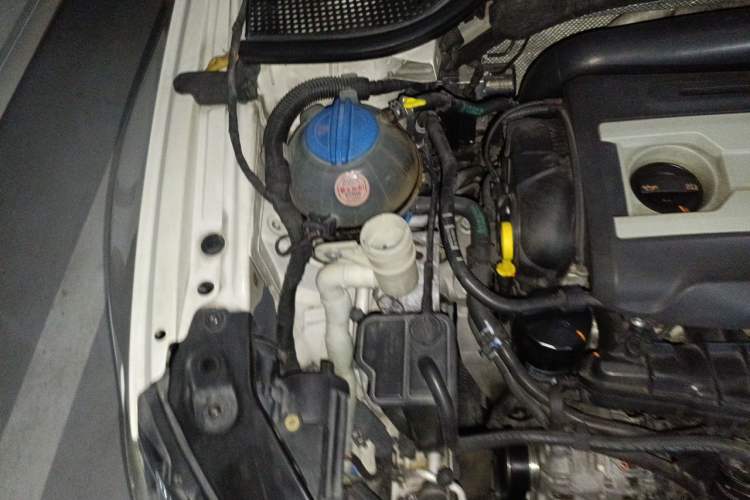Used Volkswagen Scirocco  Engine Bay Right