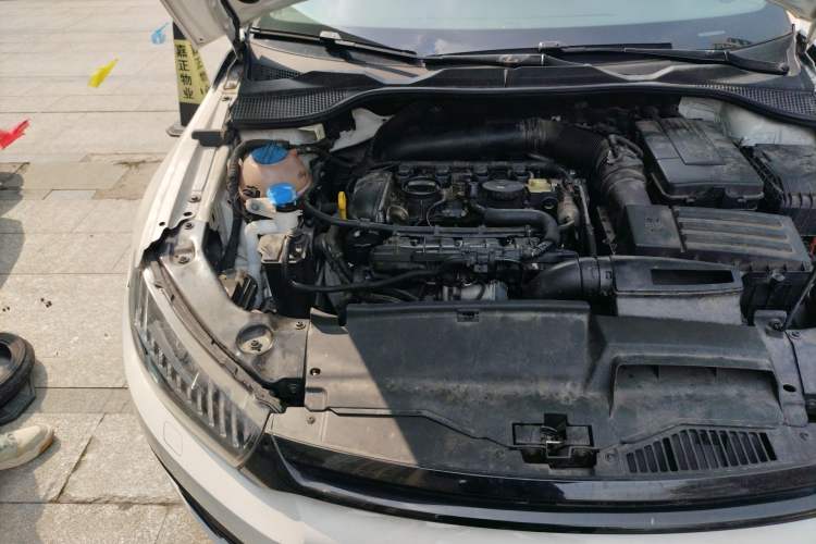 Used Volkswagen Scirocco 2013 2.0 TSI Million-Mile Edition Engine Bay Right
