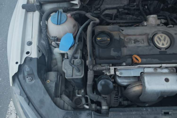 Used Volkswagen Scirocco 2013 1.4TSI GTS Engine Bay Right
