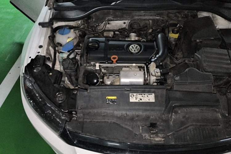 Used Volkswagen Scirocco 2013 1.4TSI GTS Engine Bay Right