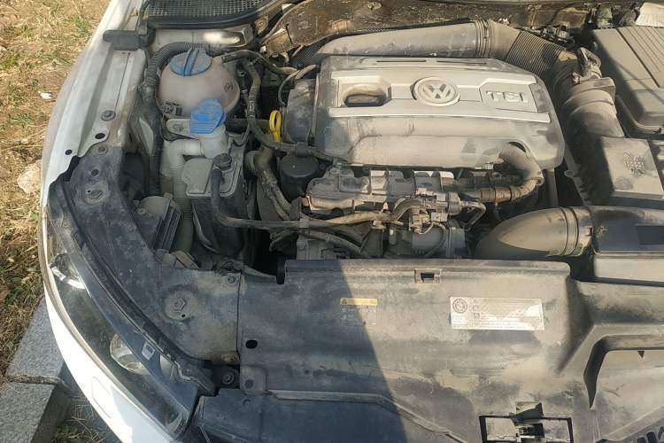 Used Volkswagen Scirocco 2013 2.0 TSI GTS Engine Bay Right