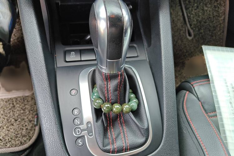 Used Volkswagen Scirocco 2013 2.0 TSI Million-Mile Edition Gear Lever