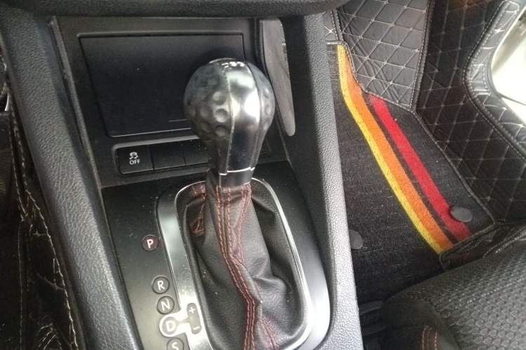 Used Volkswagen Scirocco 2013 1.4TSI GTS Gear Lever