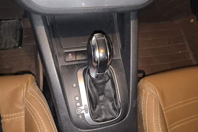 Used Volkswagen Scirocco 2013 1.4TSI GTS Gear Lever
