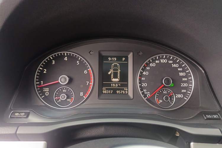 Used Volkswagen Scirocco 2013 2.0 TSI Million-Mile Edition Instrument Cluster