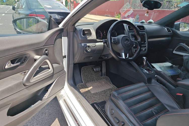 Used Volkswagen Scirocco 2013 2.0 TSI Million-Mile Edition Interior 3