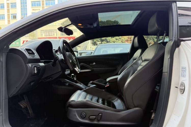 Used Volkswagen Scirocco 2013 2.0 TSI Million-Mile Edition Interior 3