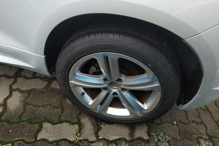 Used Volkswagen Scirocco 2013 1.4TSI GTS Left Rear Wheel Hub