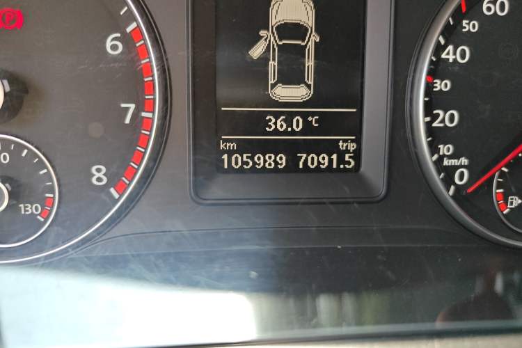 Used Volkswagen Scirocco 2013 2.0 TSI Million-Mile Edition Odometer Close Up