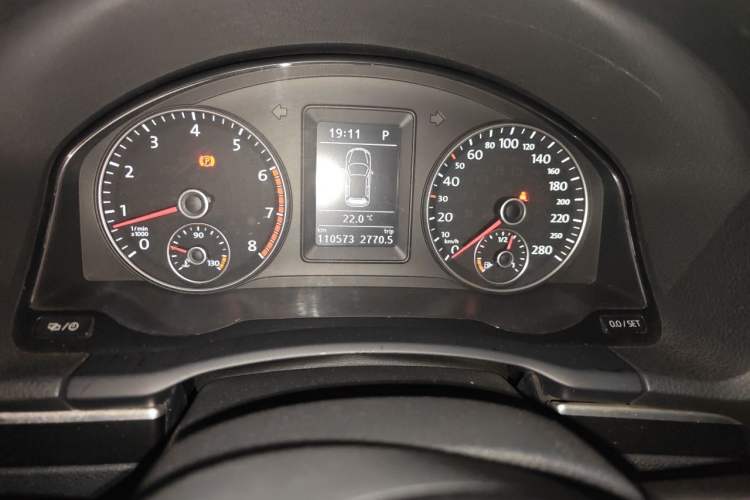 Used Volkswagen Scirocco 2013 1.4TSI GTS Odometer Close Up