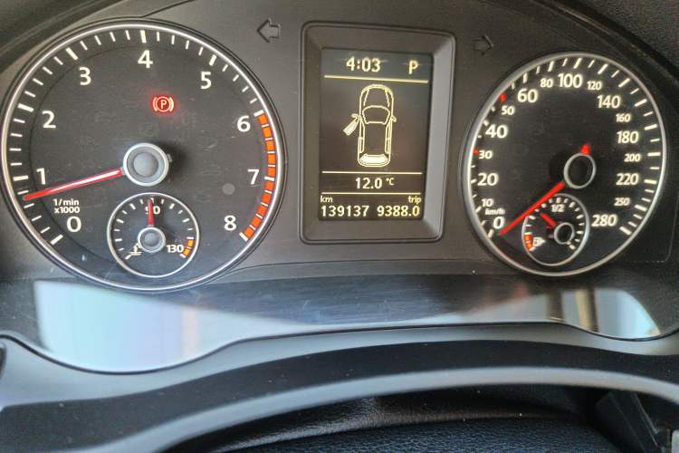 Used Volkswagen Scirocco 2013 2.0 TSI Million-Mile Edition Odometer Close Up