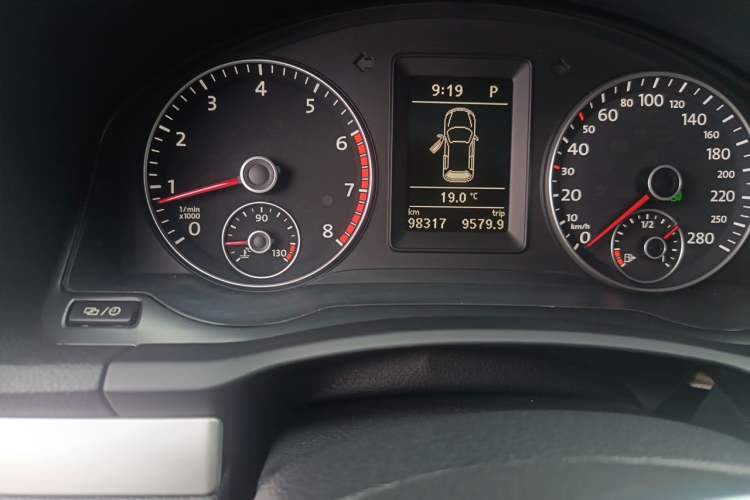 Used Volkswagen Scirocco 2013 2.0 TSI Million-Mile Edition Odometer Close Up