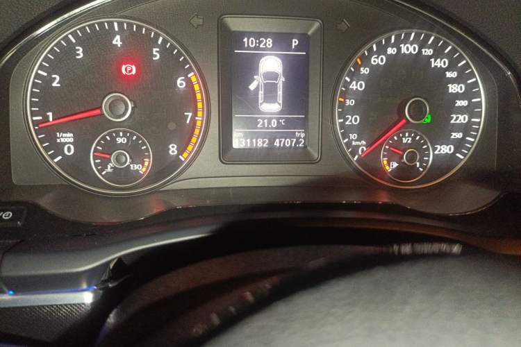 Used Volkswagen Scirocco  Odometer Close Up