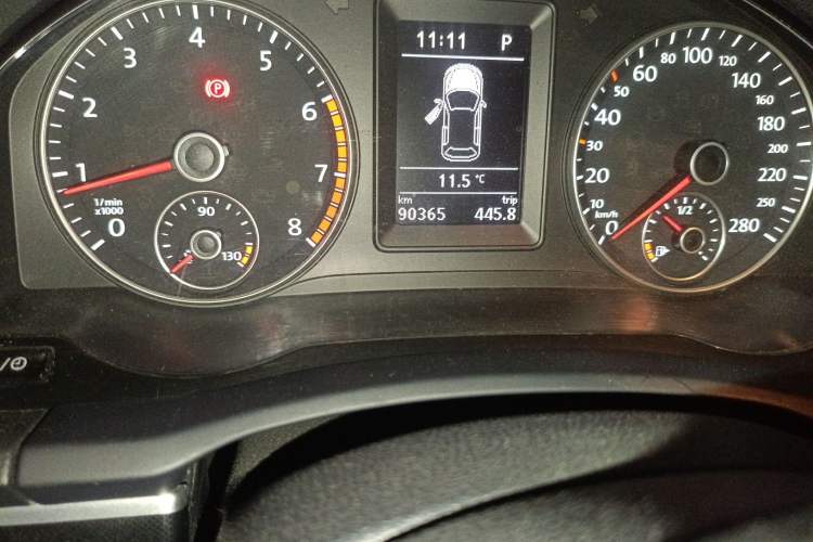 Used Volkswagen Scirocco 2013 1.4TSI GTS Odometer Close Up