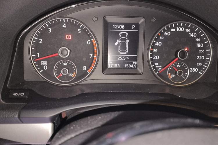 Used Volkswagen Scirocco 2013 1.4TSI GTS Odometer Close Up