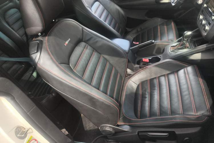 Used Volkswagen Scirocco 2013 2.0 TSI Million-Mile Edition Right Front Seat