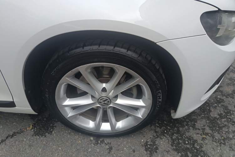 Used Volkswagen Scirocco 2013 2.0 TSI Million-Mile Edition Right Front Wheel Hub
