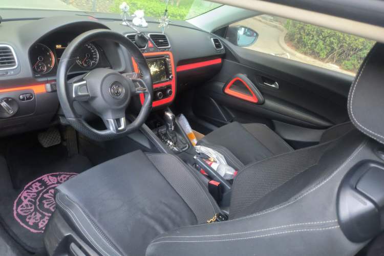 Used Volkswagen Scirocco 2014 1.4 TSI Competition Edition Center Console