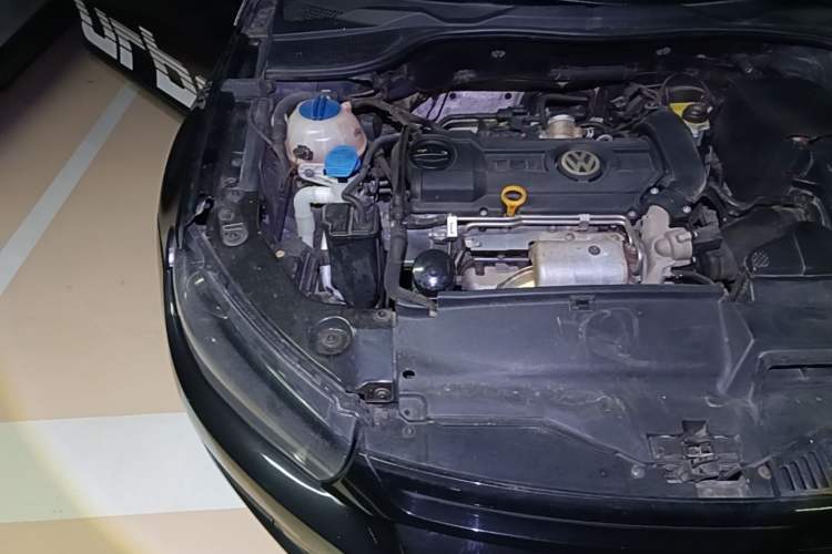 Used Volkswagen Scirocco 2014 1.4 TSI Competition Edition Engine Bay Right