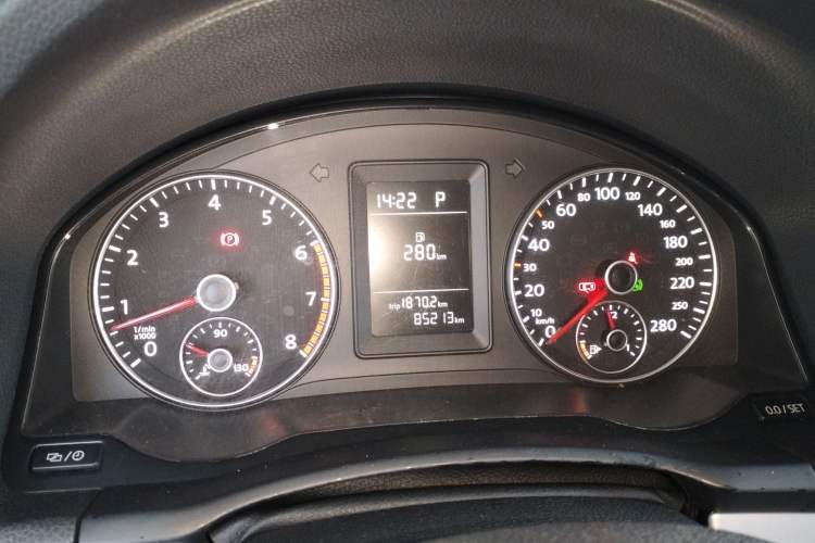 Used Volkswagen Scirocco 2014 1.4 TSI Competition Edition Instrument Cluster
