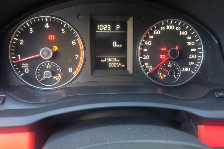 Used Volkswagen Scirocco 2014 1.4 TSI Competition Edition Odometer Close Up