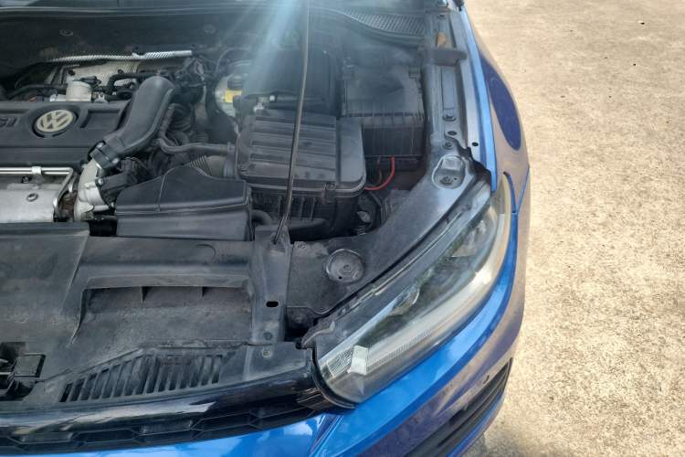 Used Volkswagen Scirocco 2014 1.4 TSI Competition Edition Engine Bay Left