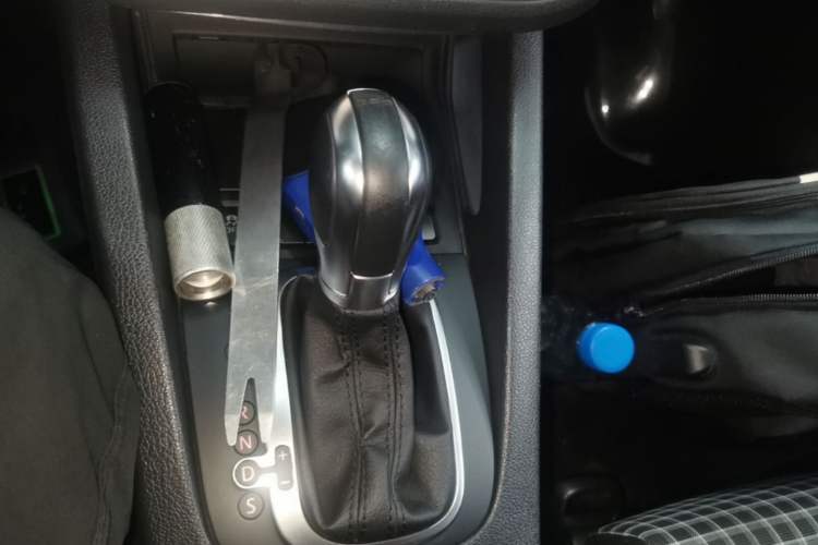 Used Volkswagen Scirocco 2014 1.4 TSI Competition Edition Gear Lever