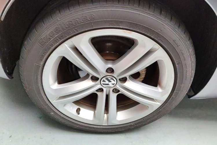 Used Volkswagen Scirocco 2014 1.4 TSI Competition Edition Right Rear Wheel Hub