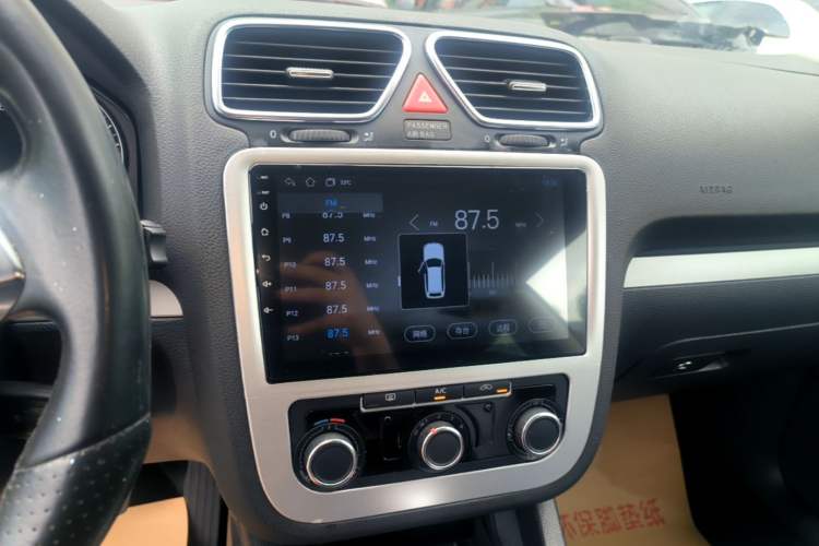Used Volkswagen Scirocco 2014 1.4 TSI Competition Edition Audio And AC Panel