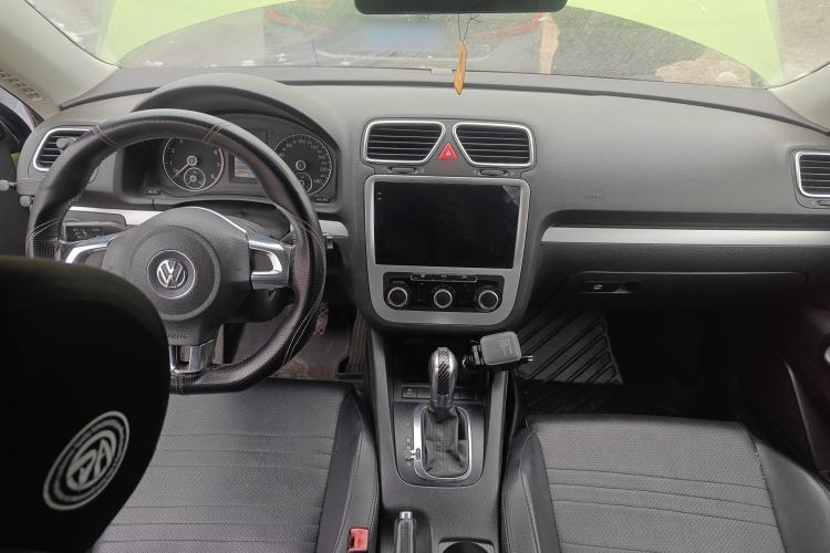 Used Volkswagen Scirocco 2014 1.4 TSI Competition Edition Center Console
