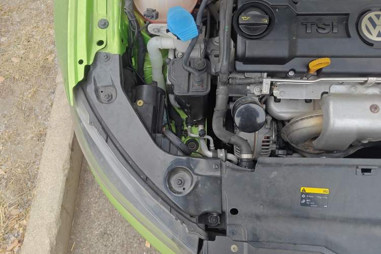 Used Volkswagen Scirocco 2014 1.4 TSI Competition Edition Engine Bay Right