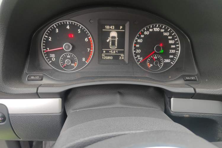 Used Volkswagen Scirocco 2014 1.4 TSI Competition Edition Odometer Close Up