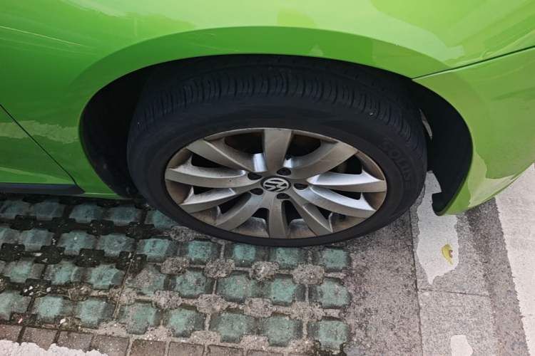 Used Volkswagen Scirocco 2014 1.4 TSI Competition Edition Right Front Wheel Hub