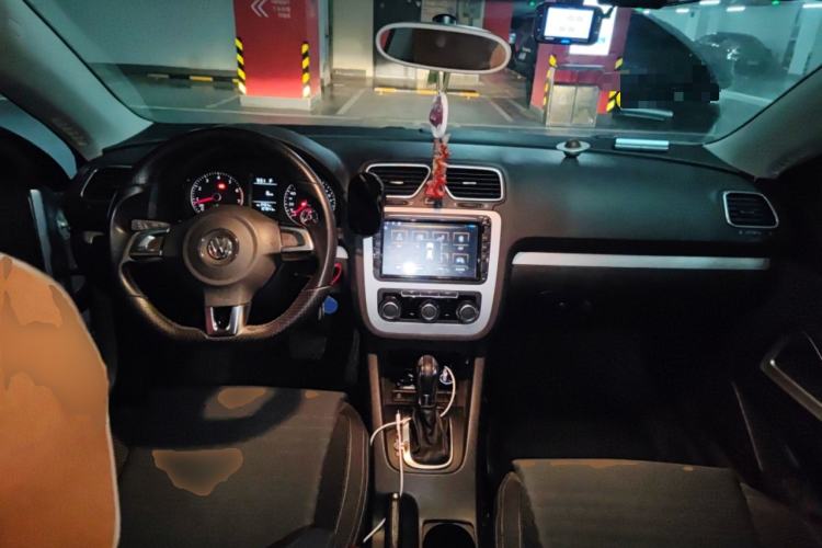 Used Volkswagen Scirocco 2014 1.4 TSI Competition Edition Center Console