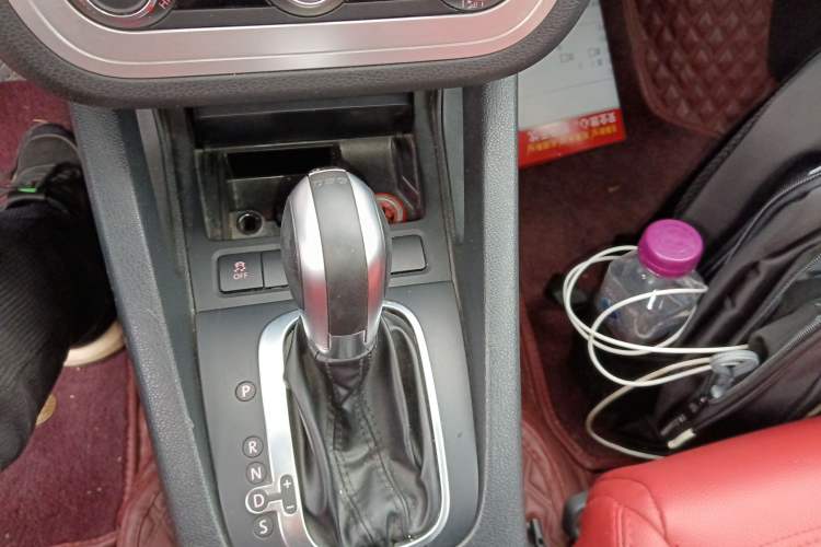 Used Volkswagen Scirocco 2014 1.4 TSI Competition Edition Gear Lever