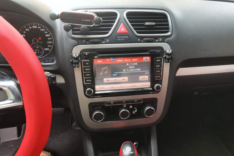 Used Volkswagen Scirocco 2014 1.4 TSI Competition Edition Audio And AC Panel