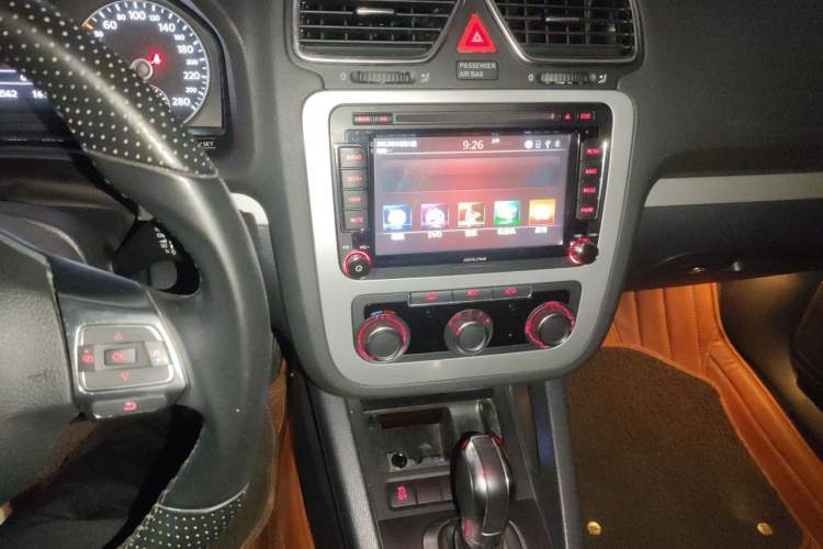 Used Volkswagen Scirocco 2014 1.4 TSI Competition Edition Audio And AC Panel