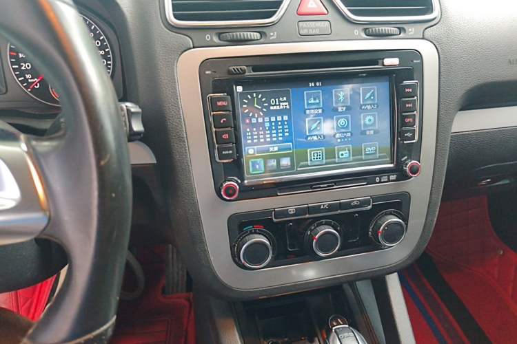 Used Volkswagen Scirocco 2014 1.4 TSI Competition Edition Audio And AC Panel