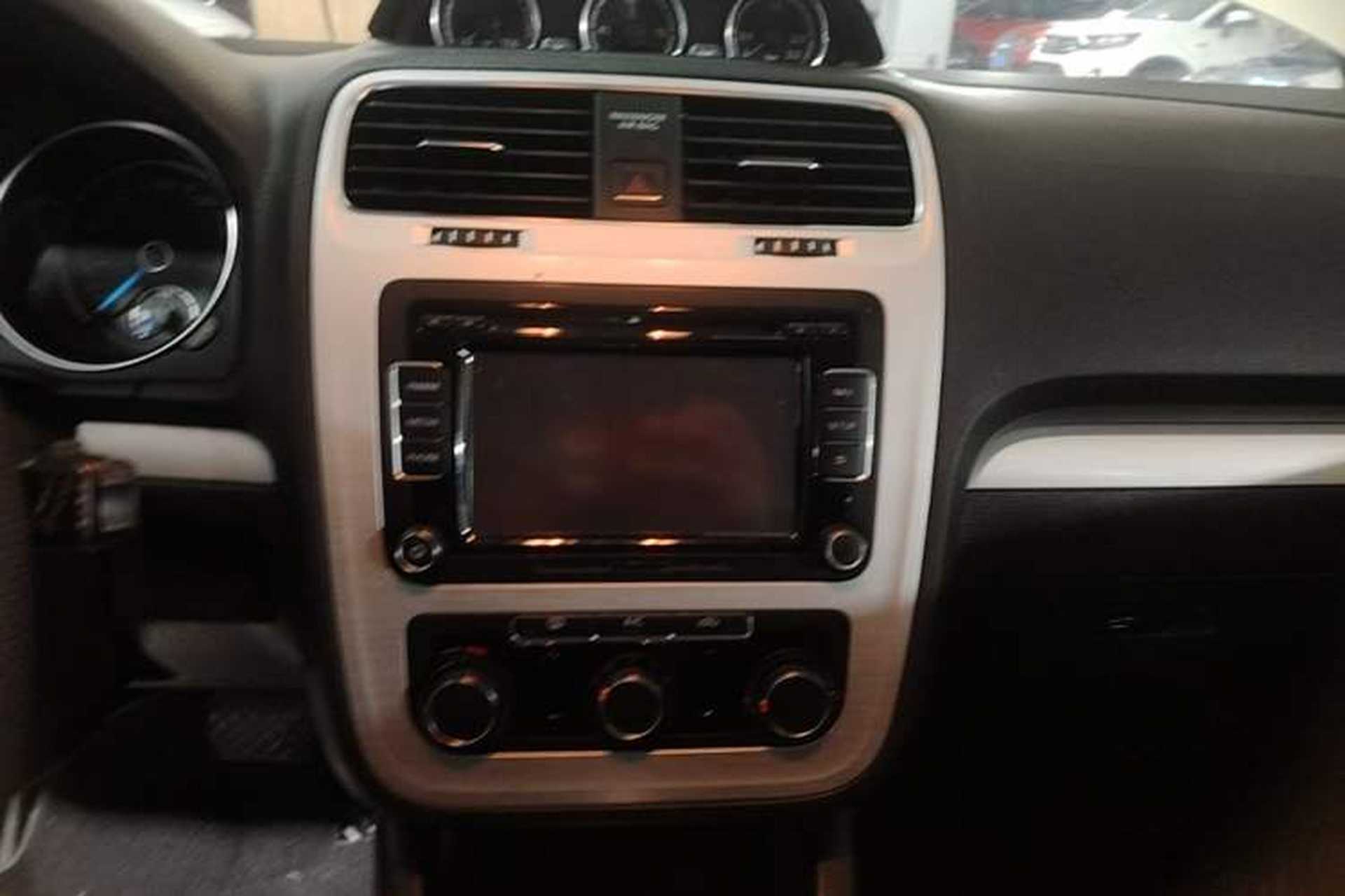Used Volkswagen Scirocco 2014 1.4 TSI Competition Edition Audio And AC Panel